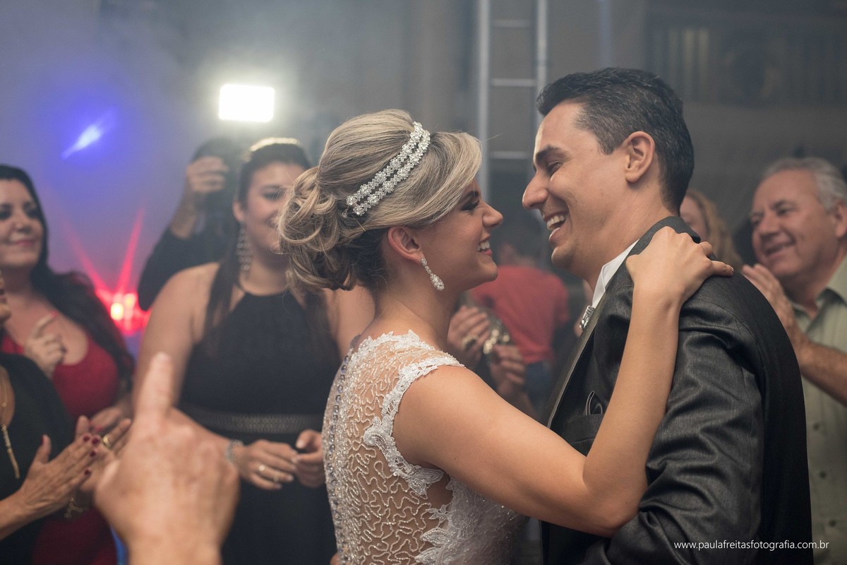 aparecida-sp-casamento-marcelle-e-savio-no-umuarama-fotografado-por-paula-freitas-e-video-de-supimpa-audiovisual