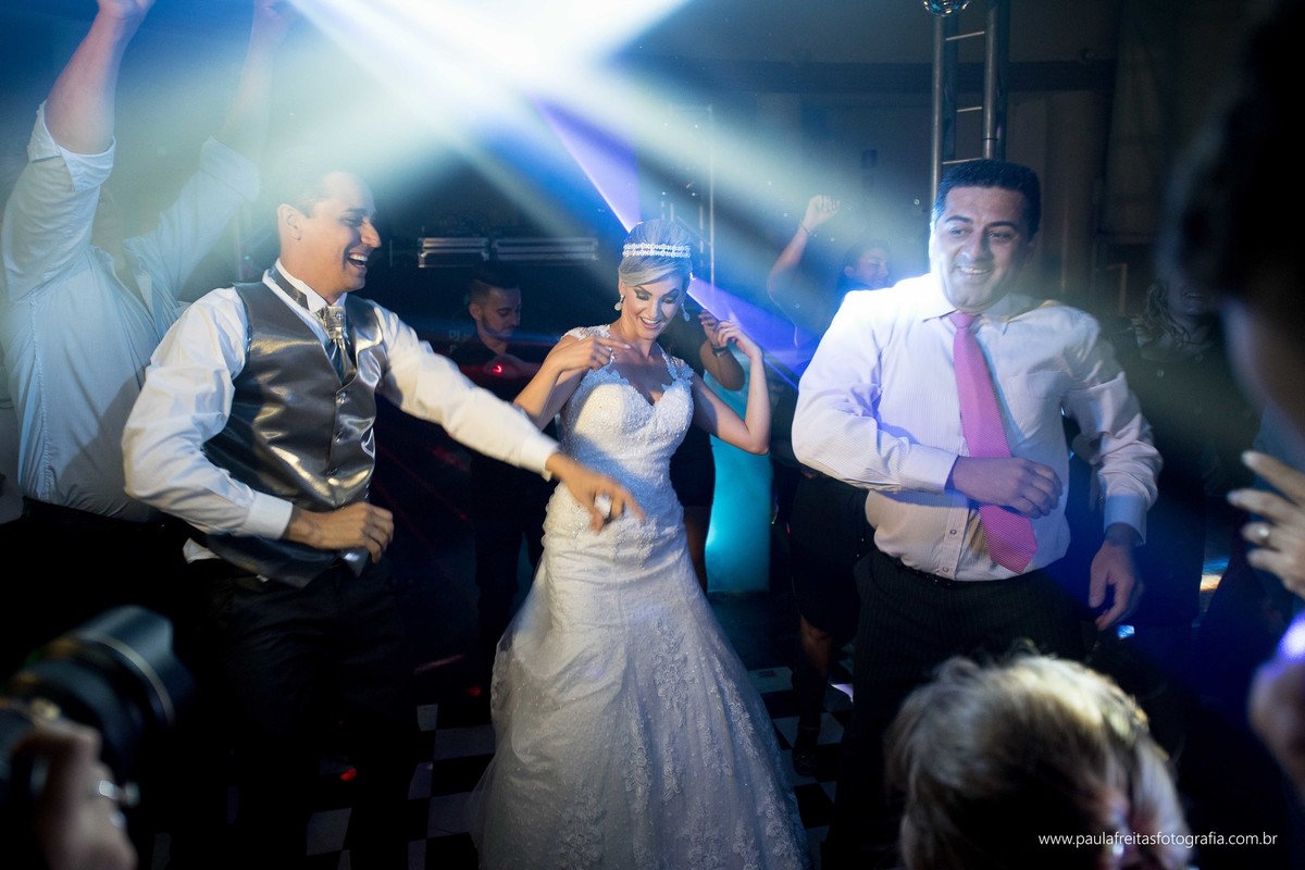 aparecida-sp-casamento-marcelle-e-savio-no-umuarama-fotografado-por-paula-freitas-e-video-de-supimpa-audiovisual