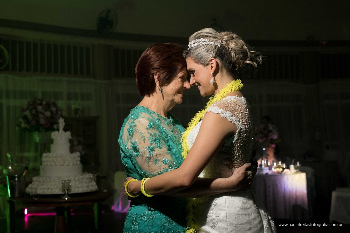 aparecida-sp-casamento-marcelle-e-savio-no-umuarama-fotografado-por-paula-freitas-e-video-de-supimpa-audiovisual