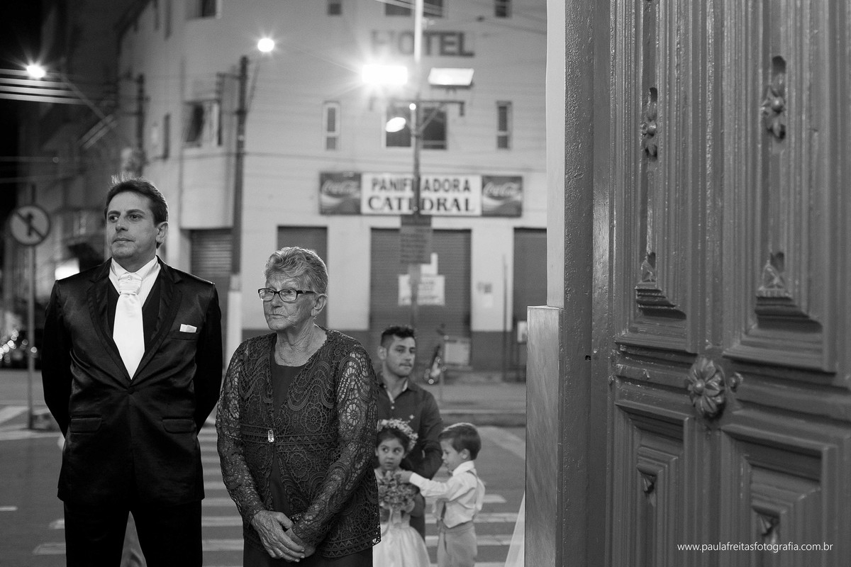 catedral-em-guaratingueta-casamento-ana-claudia-e-juarez-fotografado-por-paula-freitas-fotografia