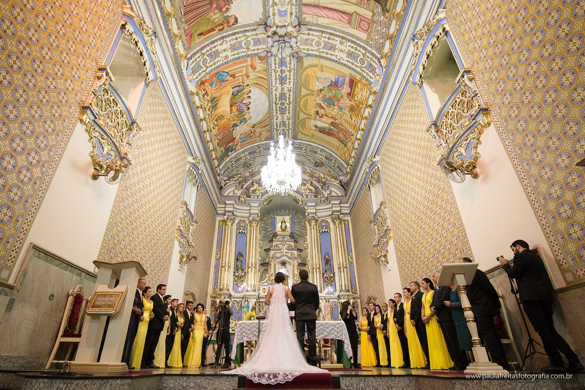 catedral-em-guaratingueta-casamento-ana-claudia-e-juarez-fotografado-por-paula-freitas-fotografia