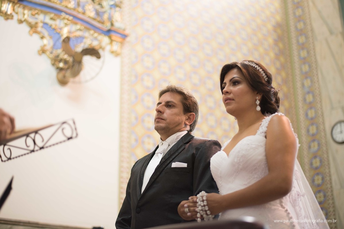 catedral-em-guaratingueta-casamento-ana-claudia-e-juarez-fotografado-por-paula-freitas-fotografia