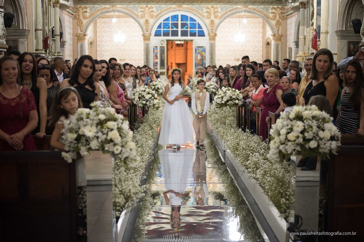catedral-em-guaratingueta-casamento-ana-claudia-e-juarez-fotografado-por-paula-freitas-fotografiacatedral-em-guaratingueta-casamento-ana-claudia-e-juarez-fotografado-por-paula-freitas-fotografia