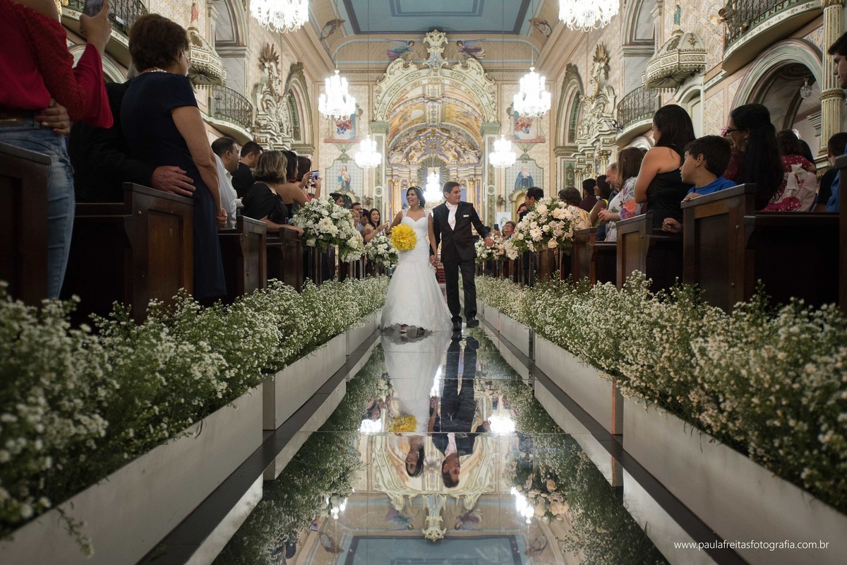catedral-em-guaratingueta-casamento-ana-claudia-e-juarez-fotografado-por-paula-freitas-fotografia