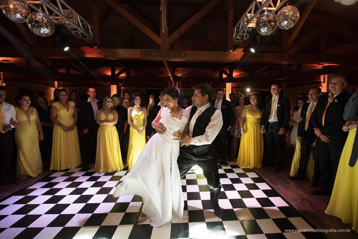 catedral-em-guaratingueta-casamento-ana-claudia-e-juarez-fotografado-por-paula-freitas-fotografia