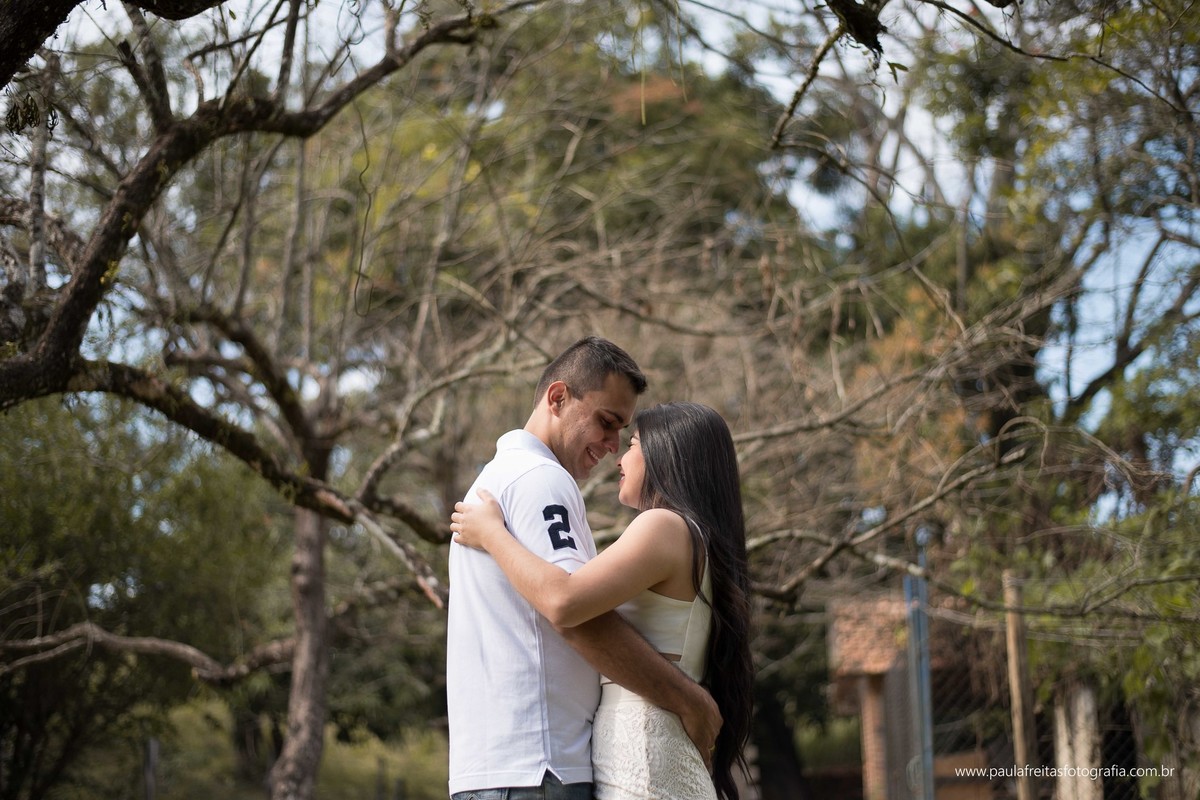 ensaio-pre-casamento-camila-e-paulo-em-guaratingueta-sp-fotografado-por-paula-freitas-fotografia