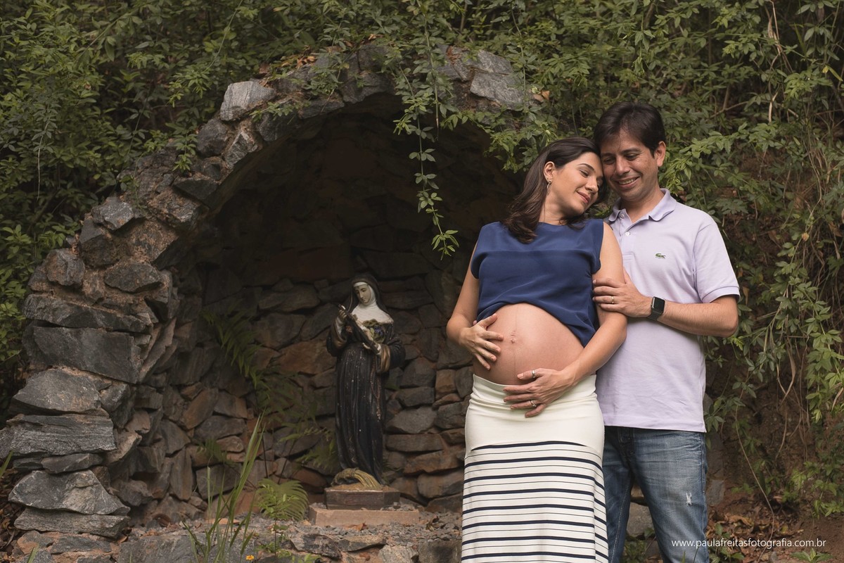 ensaio-de-gestante-de-mariah-e-lucas-esperando-pela-gabriela-feito-piranguinho-mg-fotografado-por-paula-freitas-fotografia-e-video-de-supimpa-