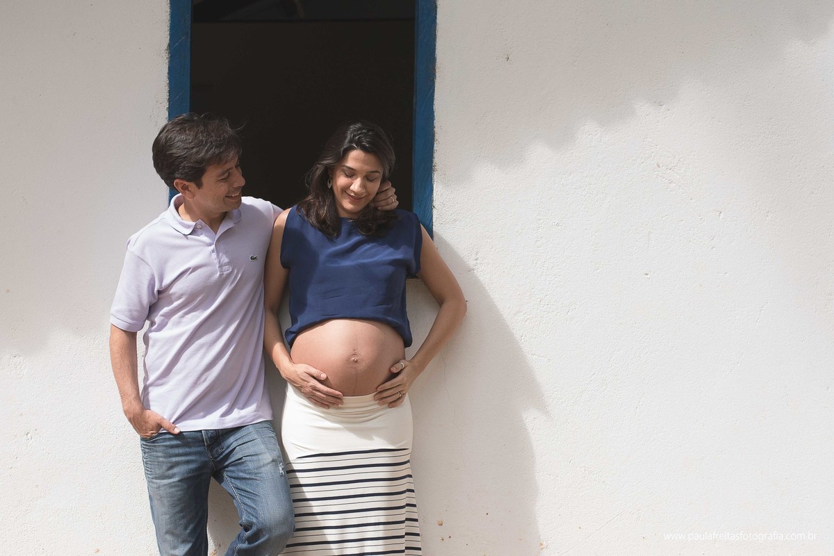 ensaio-de-gestante-de-mariah-e-lucas-esperando-pela-gabriela-feito-piranguinho-mg-fotografado-por-paula-freitas-fotografia-e-video-de-supimpa-