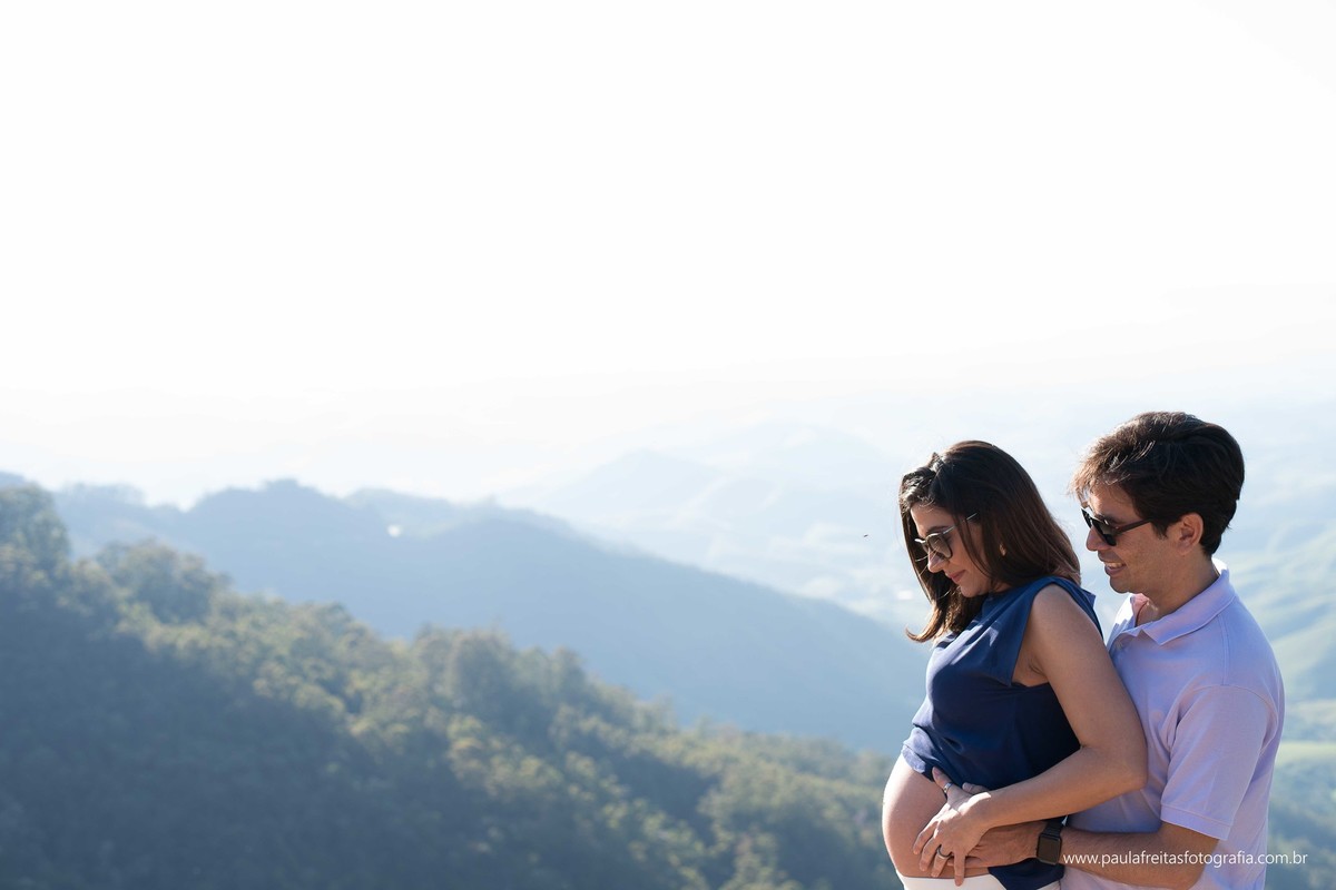 ensaio-de-gestante-de-mariah-e-lucas-esperando-pela-gabriela-feito-piranguinho-mg-fotografado-por-paula-freitas-fotografia-e-video-de-supimpa-