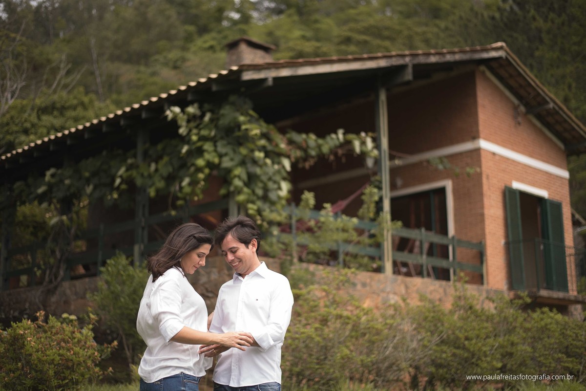 ensaio-de-gestante-de-mariah-e-lucas-esperando-pela-gabriela-feito-piranguinho-mg-fotografado-por-paula-freitas-fotografia-e-video-de-supimpa-