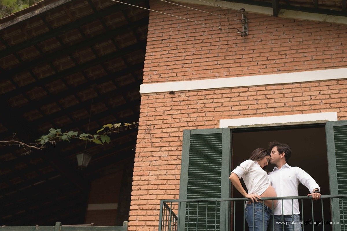 ensaio-de-gestante-de-mariah-e-lucas-esperando-pela-gabriela-feito-piranguinho-mg-fotografado-por-paula-freitas-fotografia-e-video-de-supimpa-