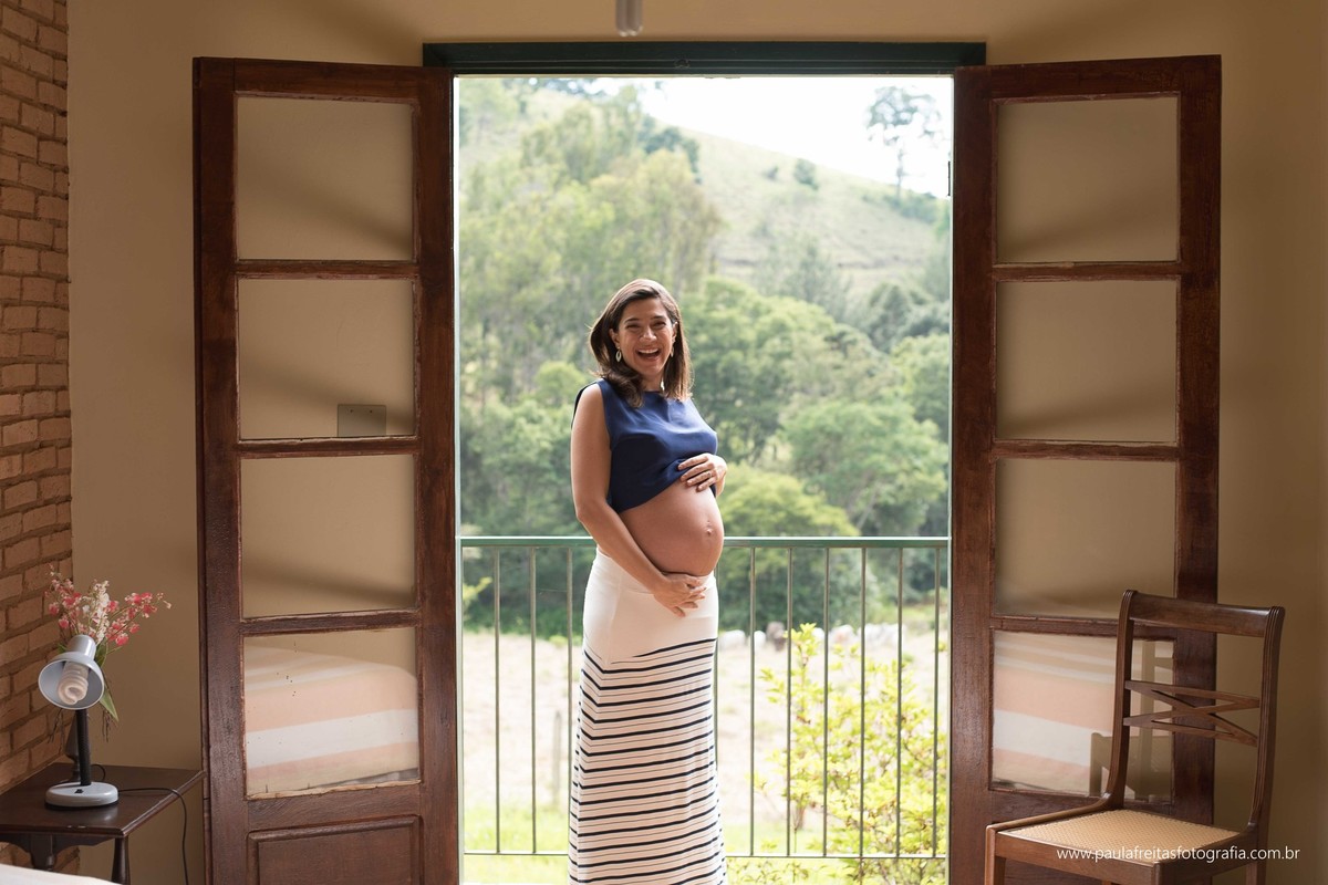 ensaio-de-gestante-de-mariah-e-lucas-esperando-pela-gabriela-feito-piranguinho-mg-fotografado-por-paula-freitas-fotografia-e-video-de-supimpa-