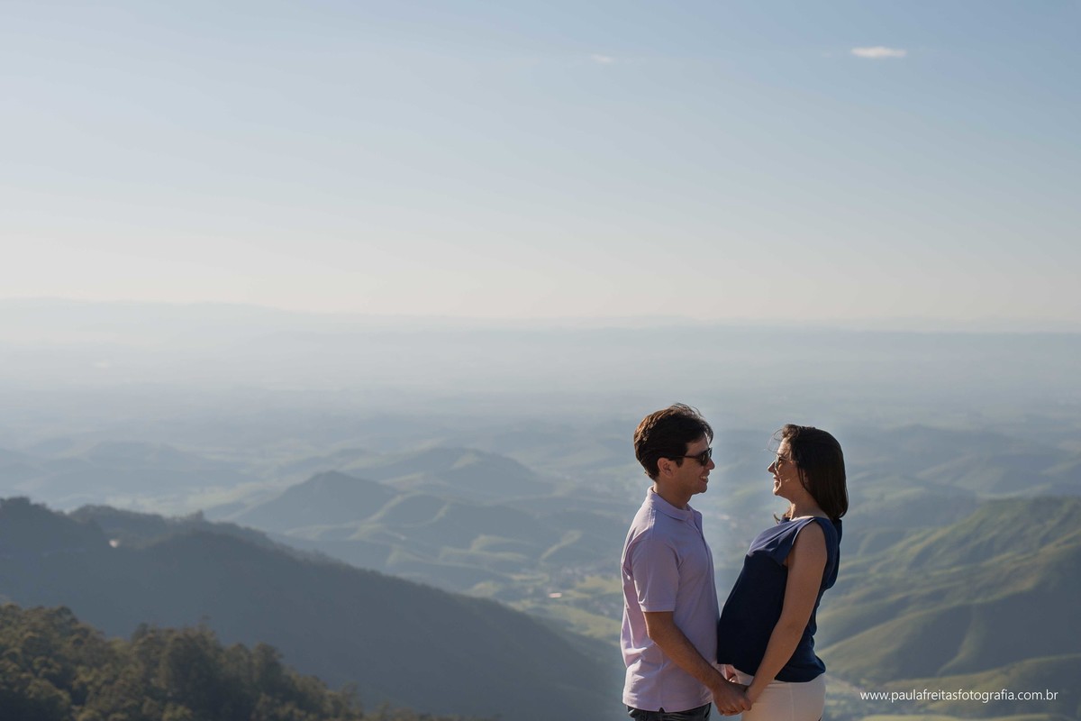 ensaio-de-gestante-de-mariah-e-lucas-esperando-pela-gabriela-feito-piranguinho-mg-fotografado-por-paula-freitas-fotografia-e-video-de-supimpa-