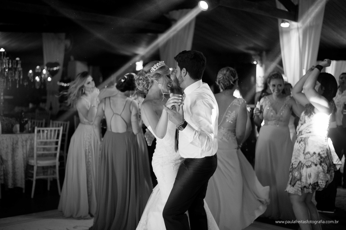 recanto-do-bosque-em-guaratingueta-casamento-desiree-e-max-fotografado-por-paula-freitas-fotografia-e-video-de-supimpa-audiovisual-94