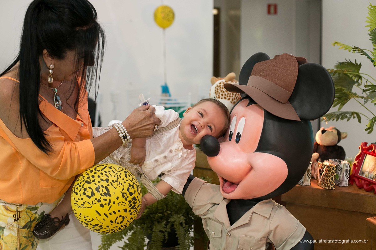 fabrica-de-sonhos-em-guaratingueta-aniversario-de-1-ano-safari-do-mickey-fotografia-paula-freitas-fotografia