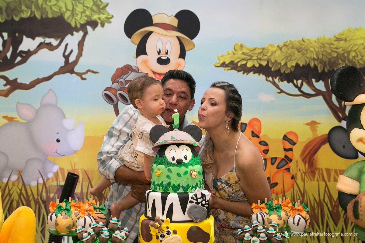 fabrica-de-sonhos-em-guaratingueta-aniversario-de-1-ano-safari-do-mickey-fotografia-paula-freitas-fotografia