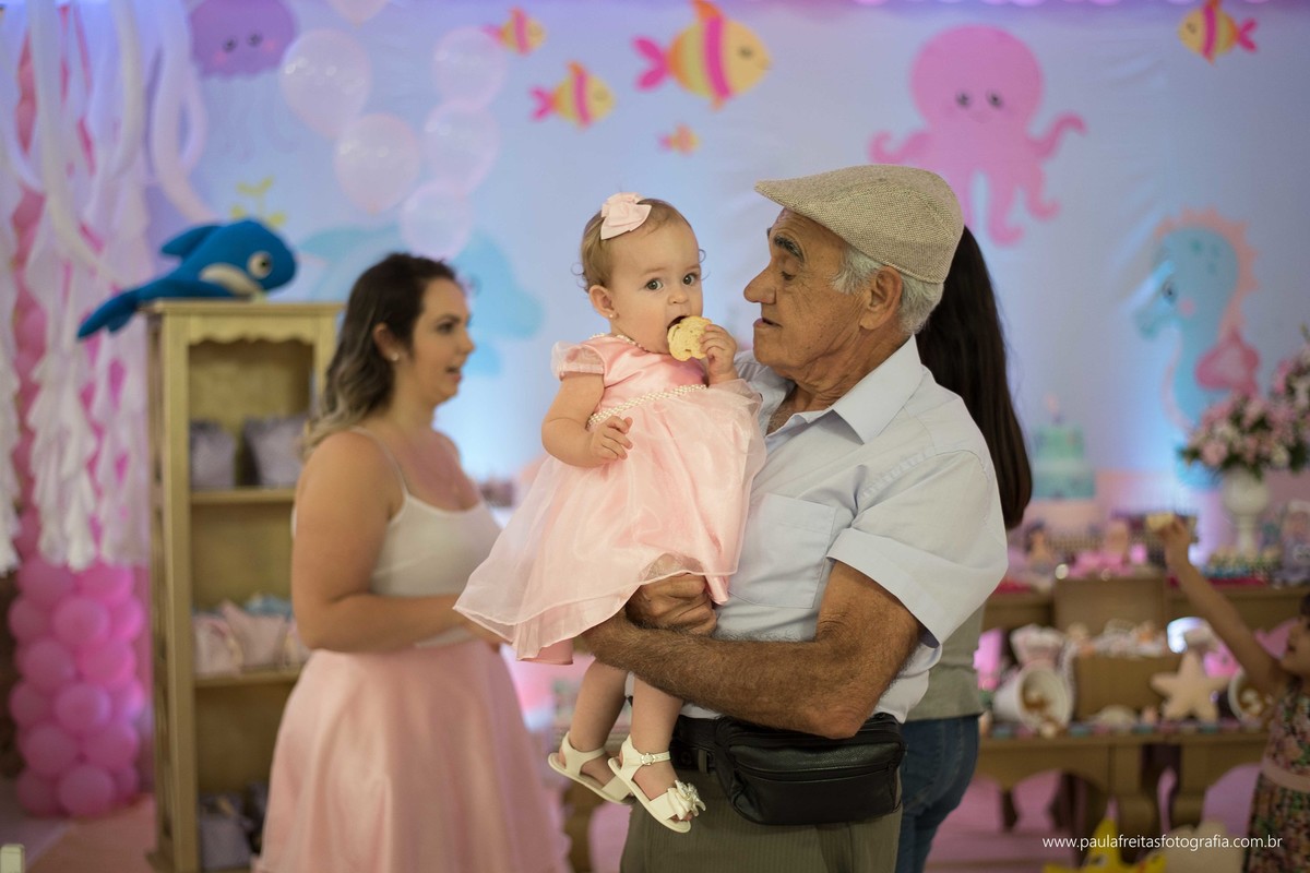 decoração-de-festa-infantil-de-um-ano-da-maria-luisa-tema-fundo-do-mar-realizado-em-guaratingueta-e-fotografado-por-paula-freitas-fotografia