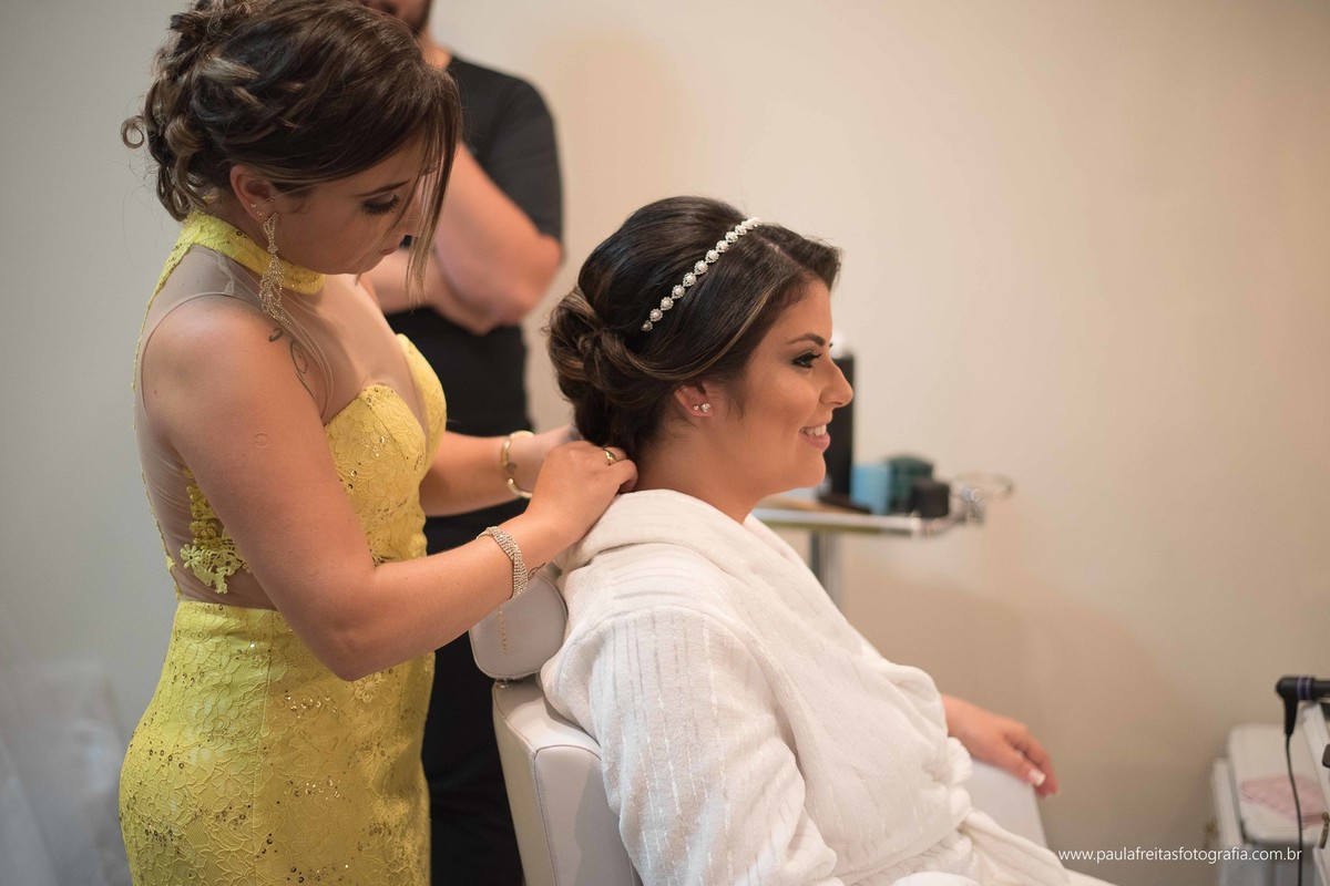 studio-venus-em-guaratingueta-igreja-orfanato-de-guaratingueta-clube-dos-bancarios-casamento-mariana-e-magnum-decoração-buffet-da-alcirene-fotografia-paula-freitas-fotografia