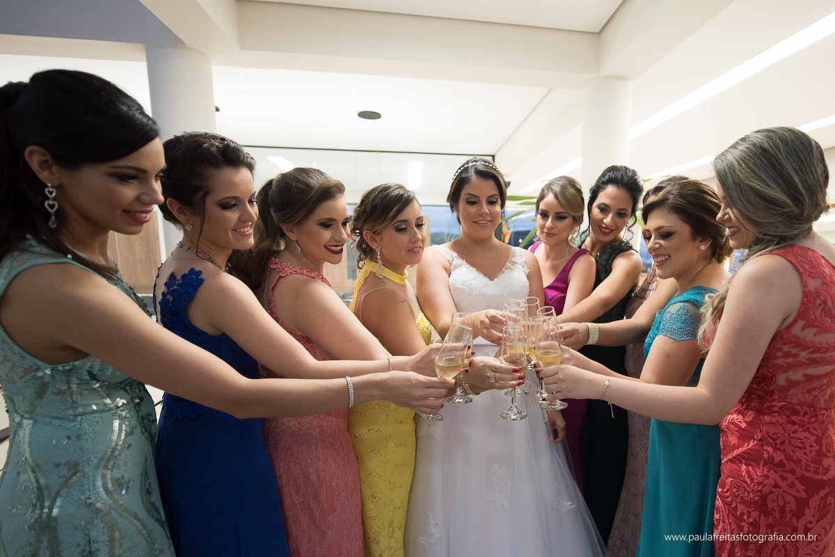 studio-venus-em-guaratingueta-igreja-orfanato-de-guaratingueta-clube-dos-bancarios-casamento-mariana-e-magnum-decoração-buffet-da-alcirene-fotografia-paula-freitas-fotografia