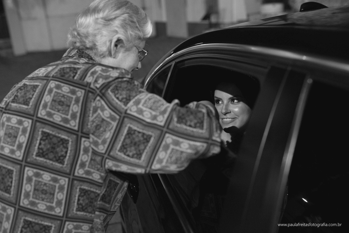 studio-venus-em-guaratingueta-igreja-orfanato-de-guaratingueta-clube-dos-bancarios-casamento-mariana-e-magnum-decoração-buffet-da-alcirene-fotografia-paula-freitas-fotografia
