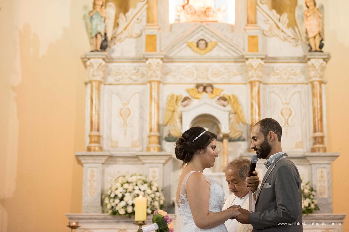 studio-venus-em-guaratingueta-igreja-orfanato-de-guaratingueta-clube-dos-bancarios-casamento-mariana-e-magnum-decoração-buffet-da-alcirene-fotografia-paula-freitas-fotografia