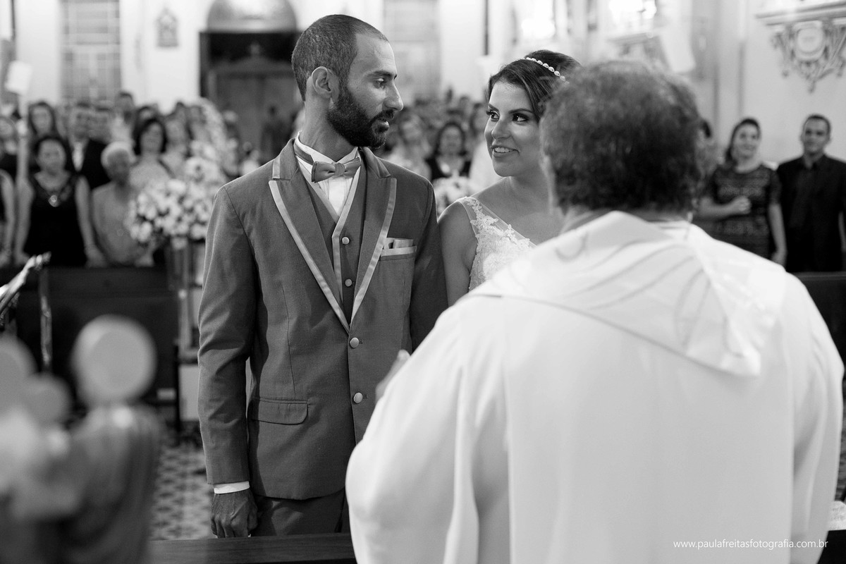 studio-venus-em-guaratingueta-igreja-orfanato-de-guaratingueta-clube-dos-bancarios-casamento-mariana-e-magnum-decoração-buffet-da-alcirene-fotografia-paula-freitas-fotografia