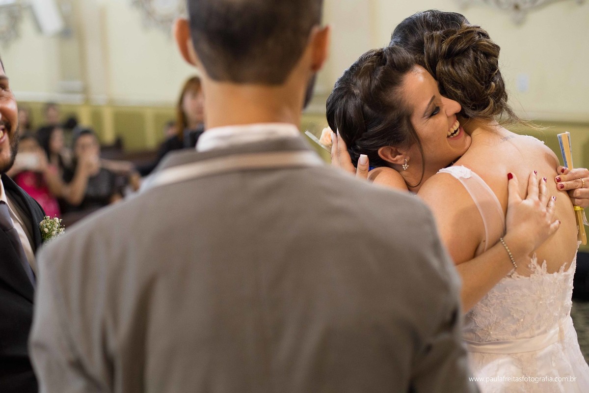 studio-venus-em-guaratingueta-igreja-orfanato-de-guaratingueta-clube-dos-bancarios-casamento-mariana-e-magnum-decoração-buffet-da-alcirene-fotografia-paula-freitas-fotografia