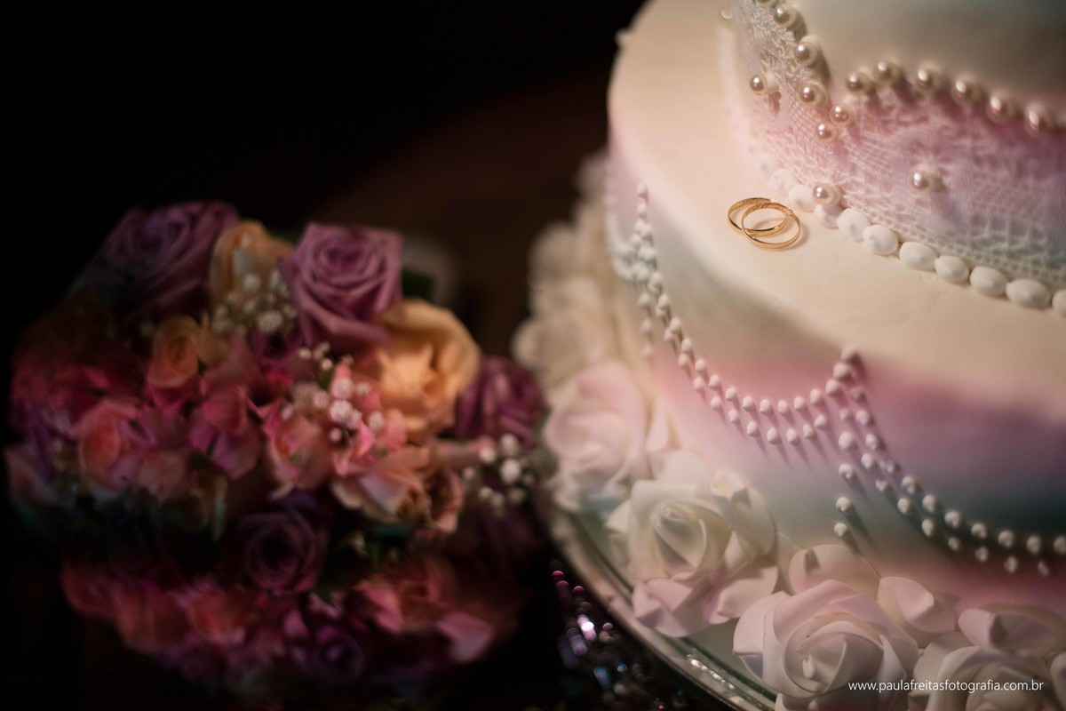 studio-venus-em-guaratingueta-igreja-orfanato-de-guaratingueta-clube-dos-bancarios-casamento-mariana-e-magnum-decoração-buffet-da-alcirene-fotografia-paula-freitas-fotografia
