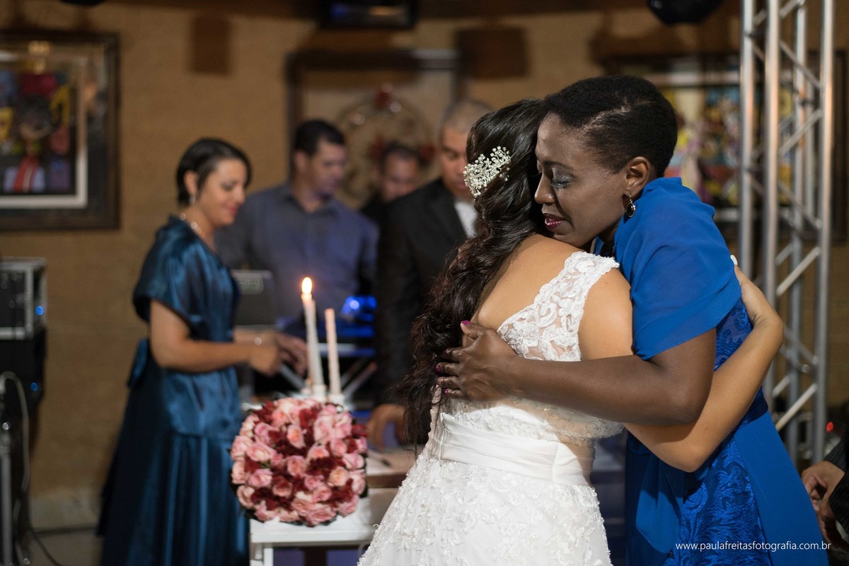 casamento-no-aberto-casamento-no-campode-tamiris-e-joy-em-guaratingueta-recanto-vip-fotografado-por-paula-freitas-fotografia
