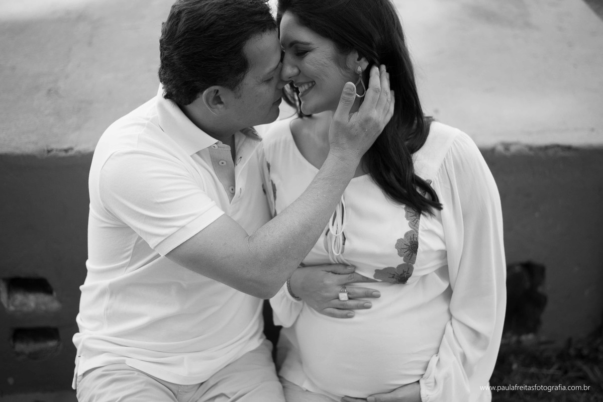 ensaio-gestante-priscila-e-alair-feito-em-guaratingueta-no-gomeral-fotografado-por-paula-freitas-fotografia