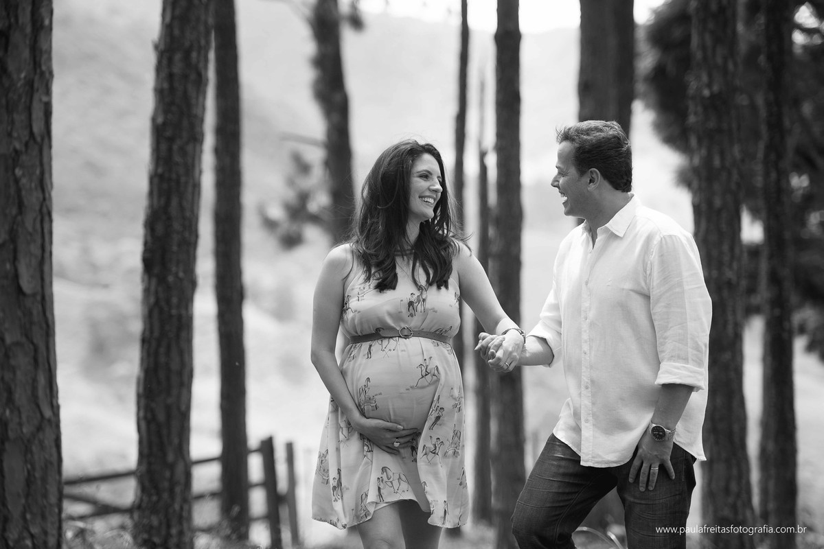 ensaio-gestante-priscila-e-alair-feito-em-guaratingueta-no-gomeral-fotografado-por-paula-freitas-fotografia