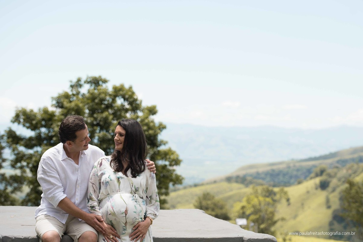ensaio-gestante-priscila-e-alair-feito-em-guaratingueta-no-gomeral-fotografado-por-paula-freitas-fotografia