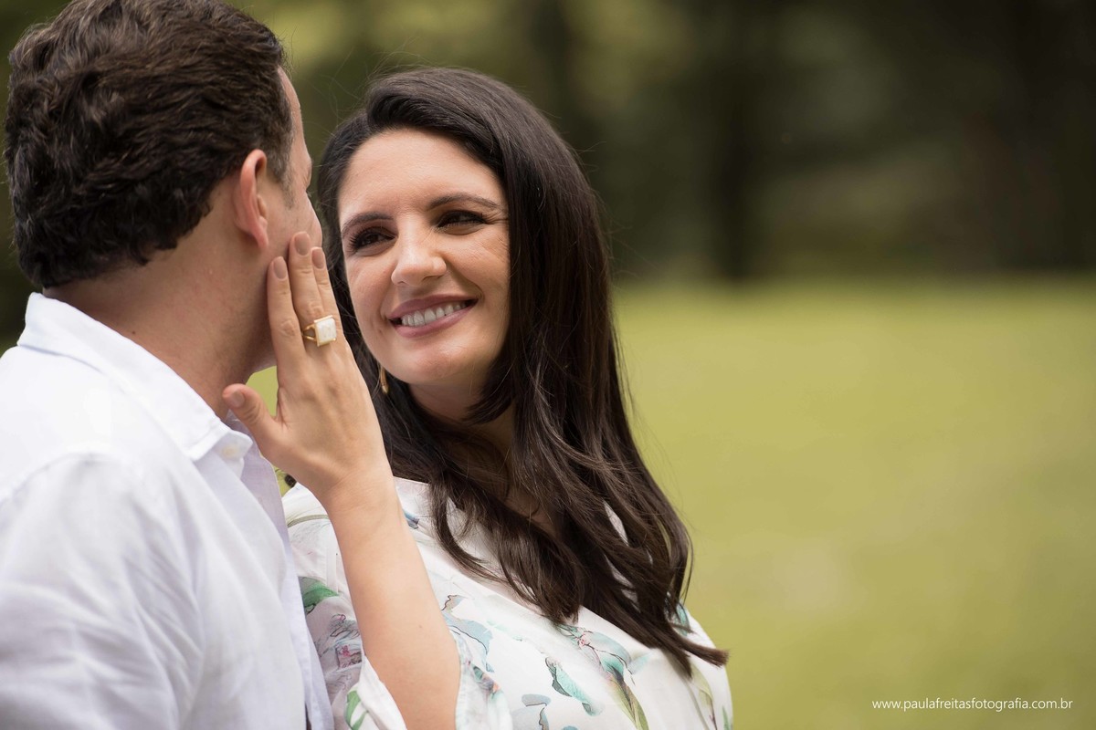 ensaio-gestante-priscila-e-alair-feito-em-guaratingueta-no-gomeral-fotografado-por-paula-freitas-fotografia