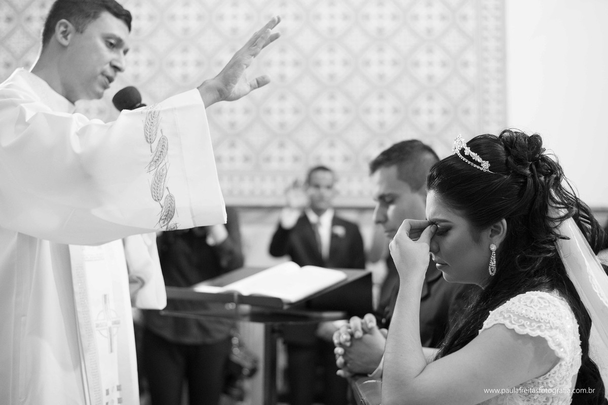 casamento-em-matriz-catedral-de-santo-antonio-de-guaratingueta-fotografado-por-paula-freitas-fotografia