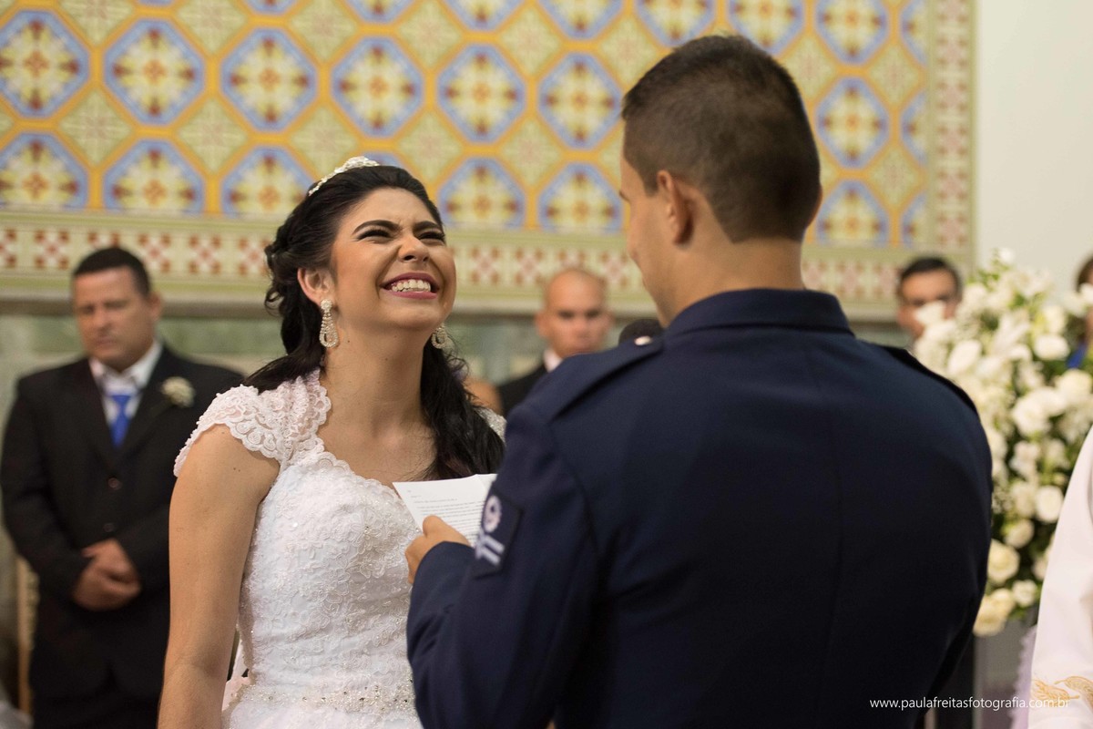 casamento-em-matriz-catedral-de-santo-antonio-de-guaratingueta-fotografado-por-paula-freitas-fotografia