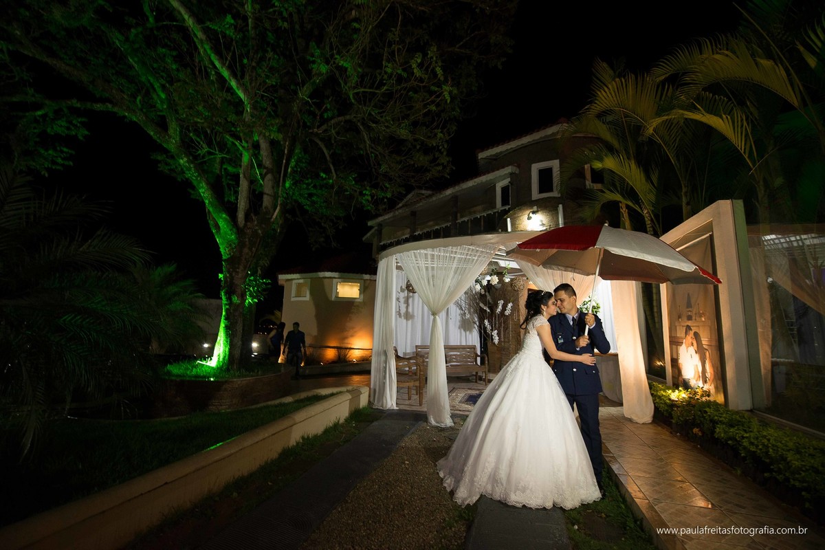 casamento-em-matriz-catedral-de-santo-antonio-de-guaratingueta-fotografado-por-paula-freitas-fotografia