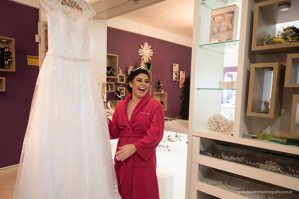 casamento-em-matriz-catedral-de-santo-antonio-de-guaratingueta-fotografado-por-paula-freitas-fotografia