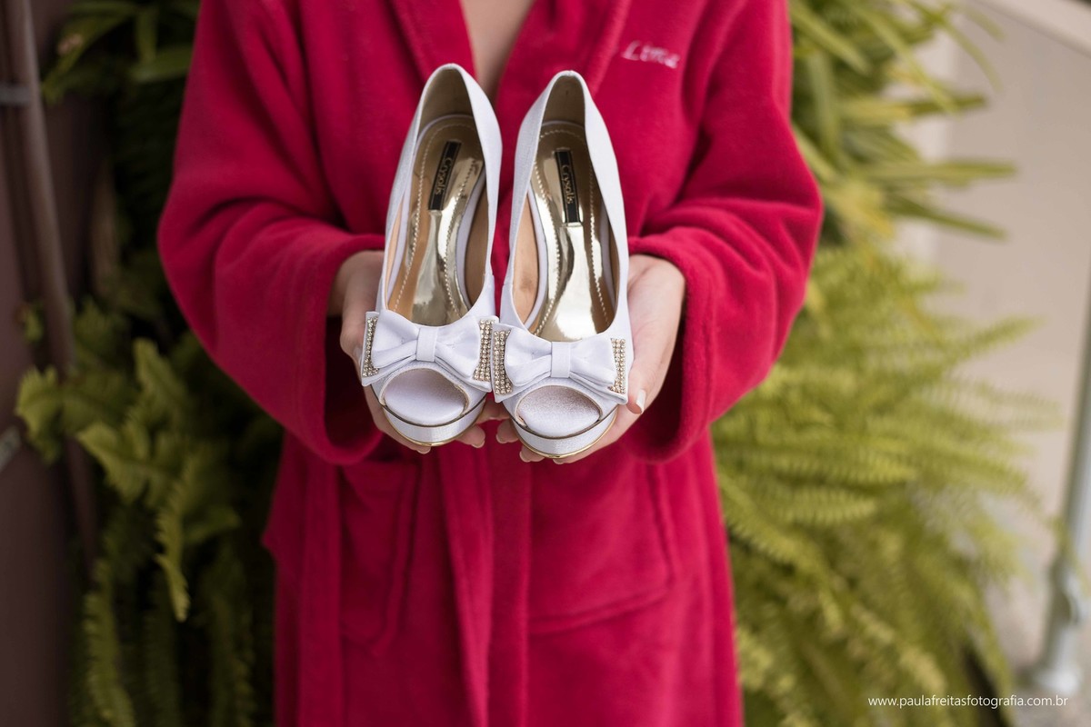 casamento-em-matriz-catedral-de-santo-antonio-de-guaratingueta-fotografado-por-paula-freitas-fotografia