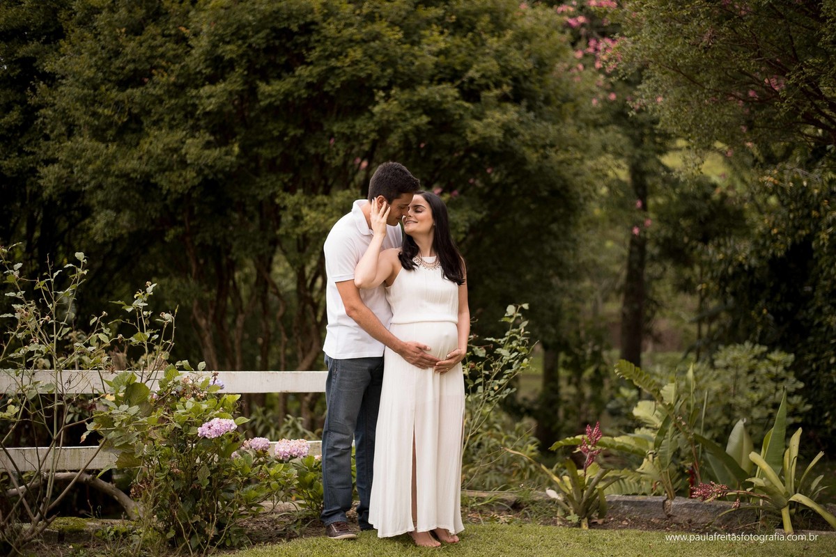 ensaio de gestante feito ao ar livre em guaratingueta
