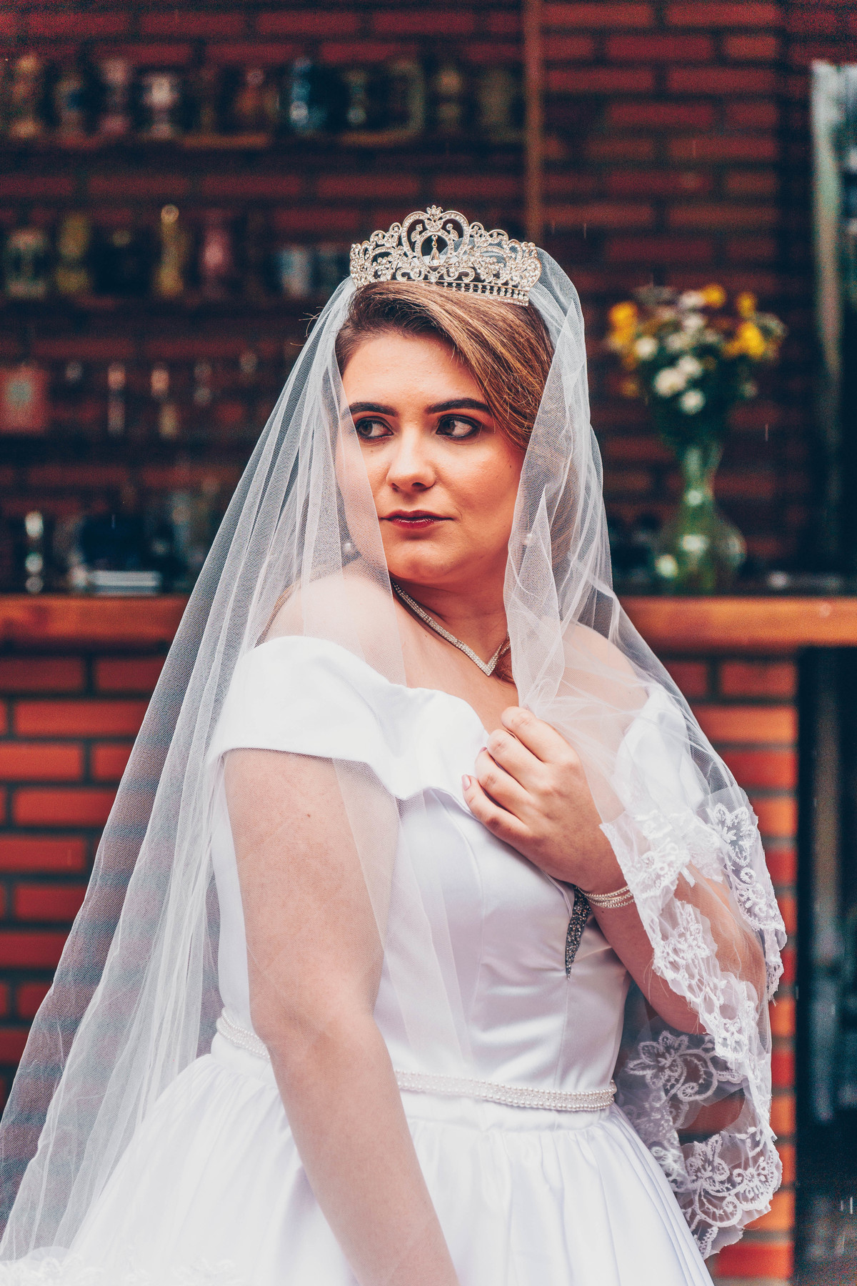 Ensaio pré-casamento em Erechim: momentos naturais e autênticos capturados ao pôr do sol. Fotografia de noivos com foco em amor genuíno e paisagens deslumbrantes. Encontre inspiração para seu pré-wedding com um fotógrafo especializado em ensaios romântico