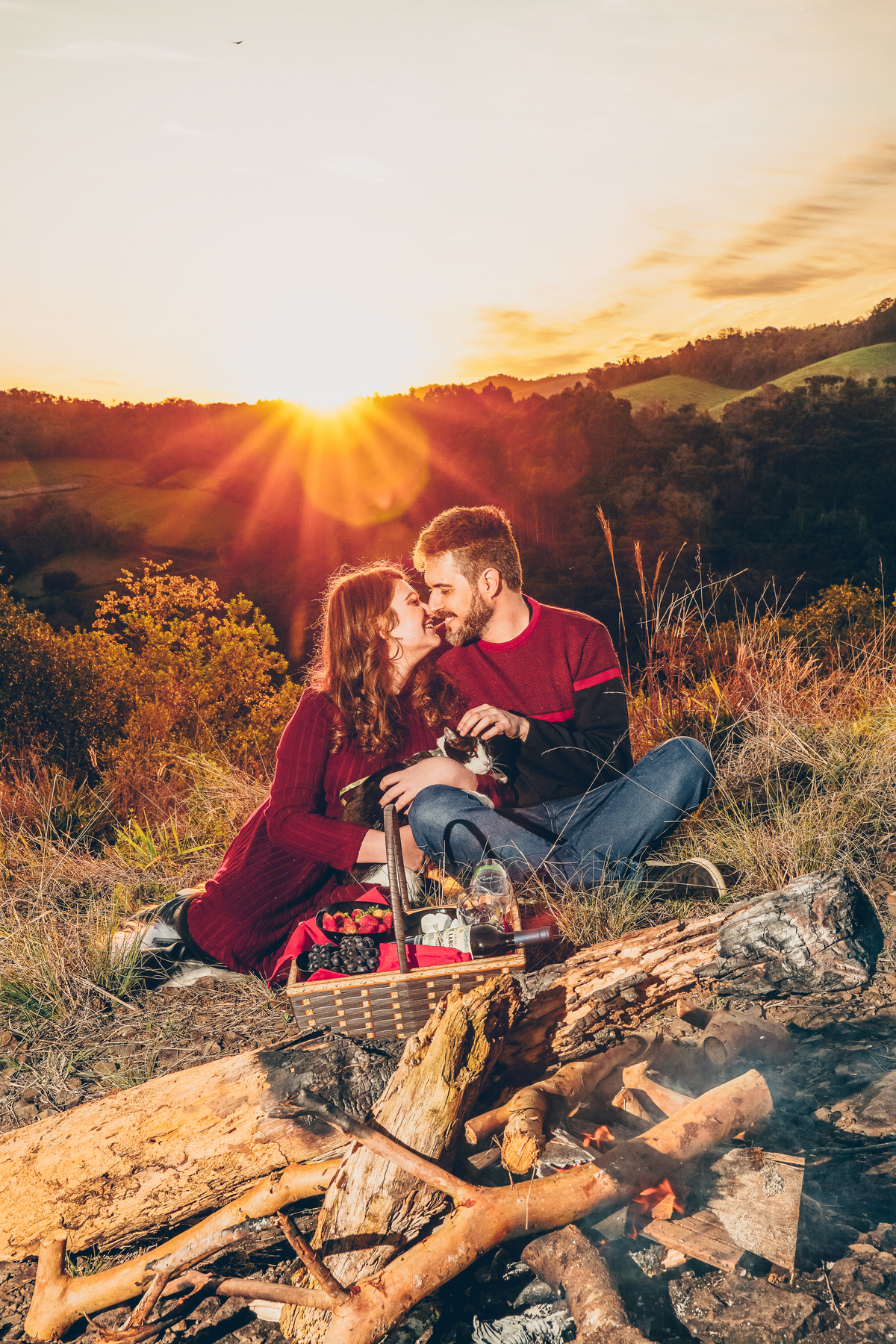 Fotógrafo de casamento em Erechim
Ensaio pré-casamento em Erechim
Fotógrafo para ensaio pré-wedding
Ensaio de noivos ao pôr do sol
Fotografia de casal natural em Erechim
Fotos pré-casamento pôr do sol
Fotógrafo para noivos no interior
Pré-casamento românt