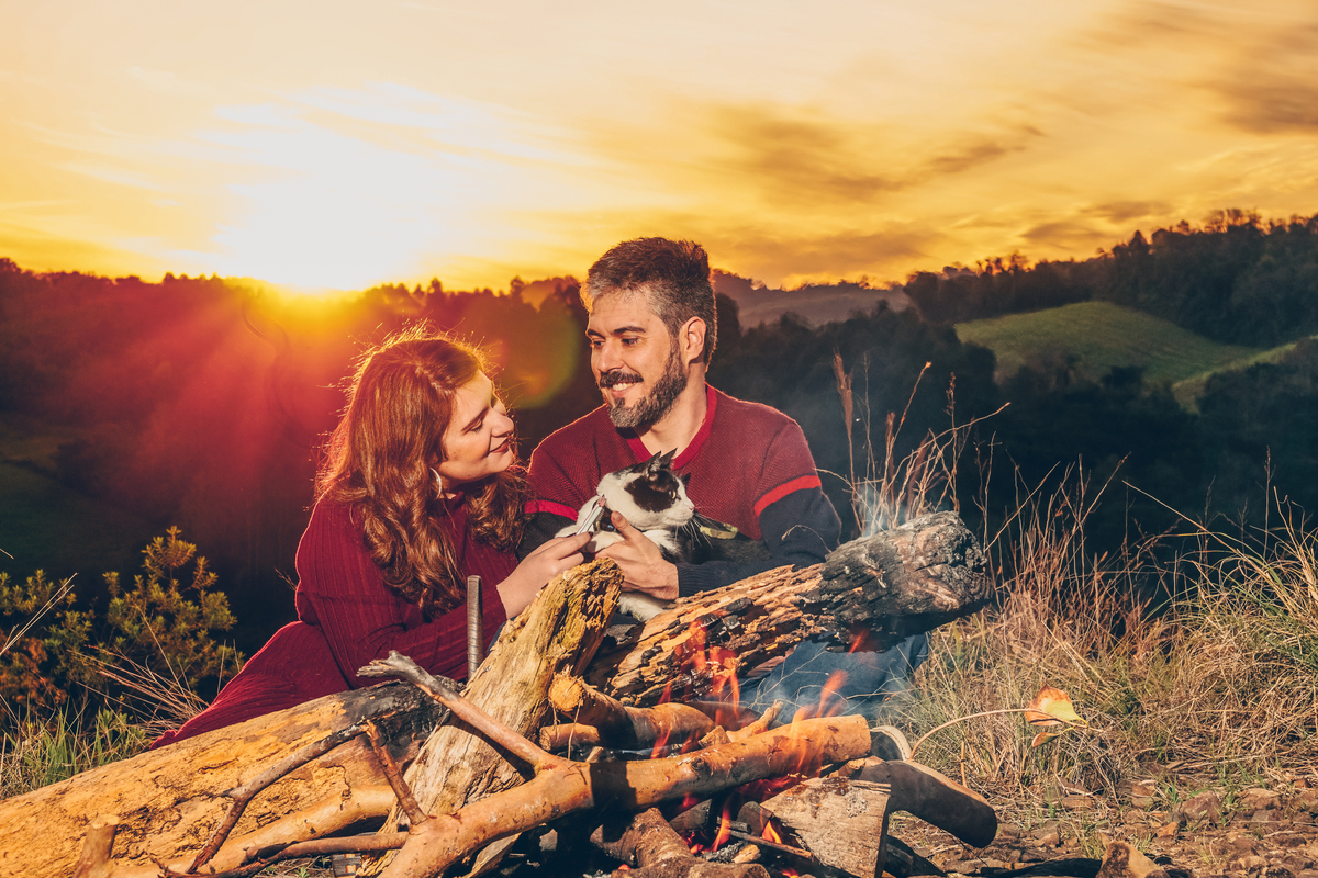 Fotógrafo de casamento em Erechim
Ensaio pré-casamento em Erechim
Fotógrafo para ensaio pré-wedding
Ensaio de noivos ao pôr do sol
Fotografia de casal natural em Erechim
Fotos pré-casamento pôr do sol
Fotógrafo para noivos no interior
Pré-casamento românt