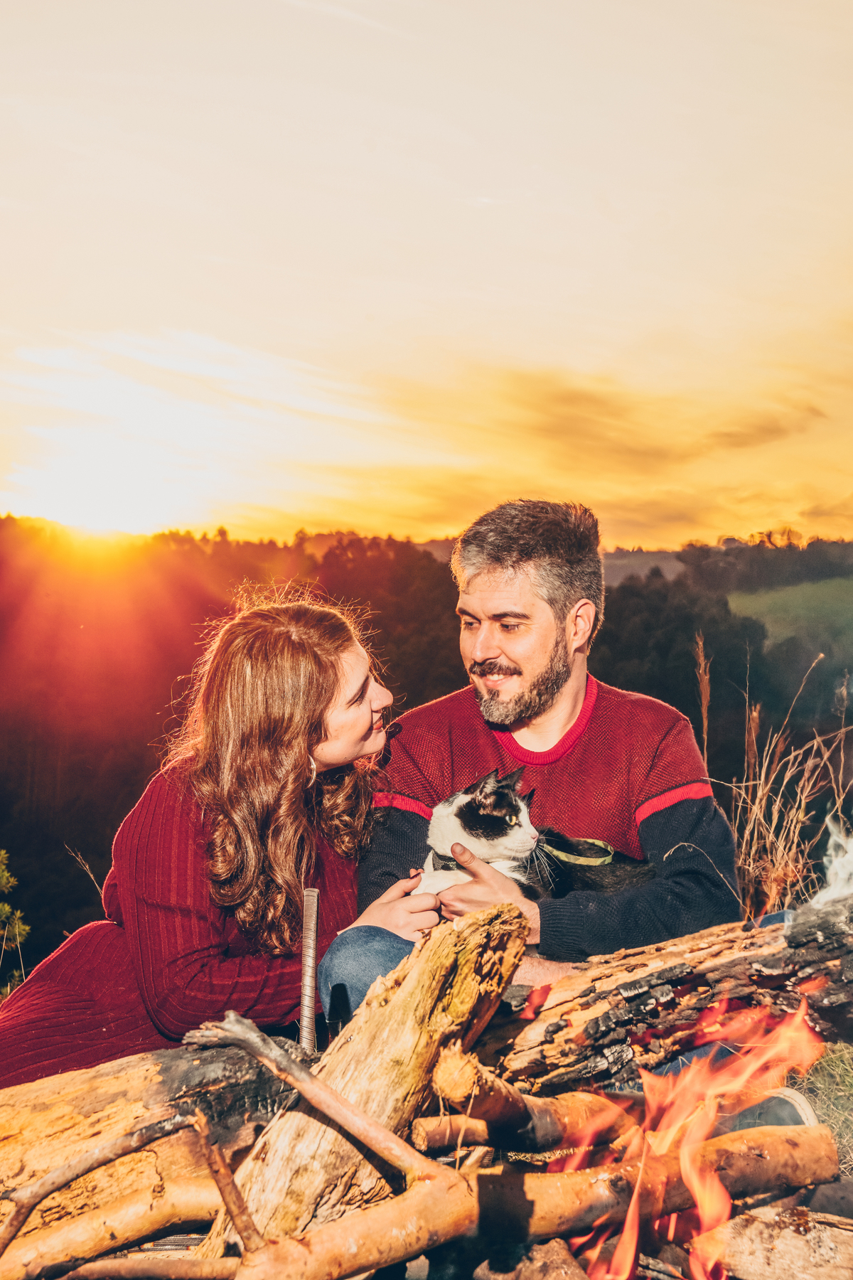 Fotógrafo de casamento em Erechim
Ensaio pré-casamento em Erechim
Fotógrafo para ensaio pré-wedding
Ensaio de noivos ao pôr do sol
Fotografia de casal natural em Erechim
Fotos pré-casamento pôr do sol
Fotógrafo para noivos no interior
Pré-casamento românt