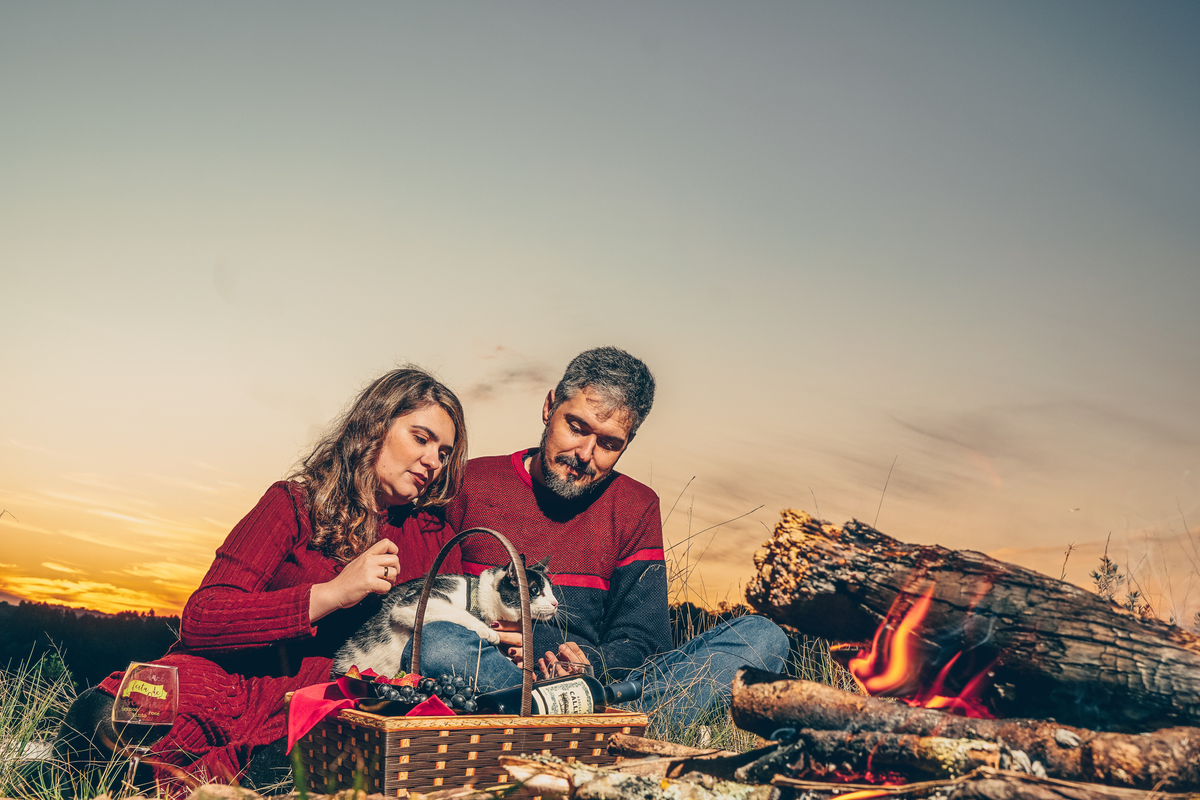 Fotógrafo de casamento em Erechim
Ensaio pré-casamento em Erechim
Fotógrafo para ensaio pré-wedding
Ensaio de noivos ao pôr do sol
Fotografia de casal natural em Erechim
Fotos pré-casamento pôr do sol
Fotógrafo para noivos no interior
Pré-casamento românt