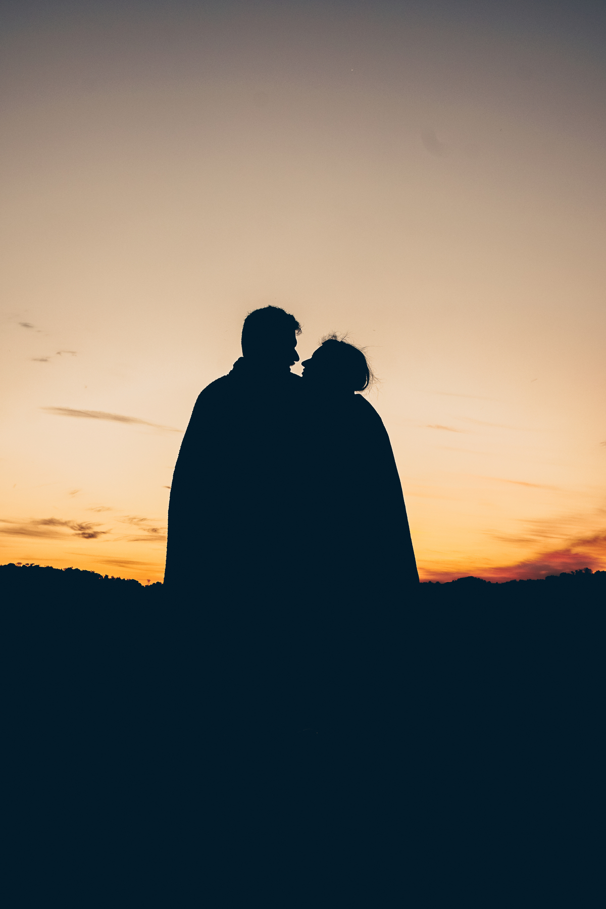 Fotógrafo de casamento em Erechim
Ensaio pré-casamento em Erechim
Fotógrafo para ensaio pré-wedding
Ensaio de noivos ao pôr do sol
Fotografia de casal natural em Erechim
Fotos pré-casamento pôr do sol
Fotógrafo para noivos no interior
Pré-casamento românt