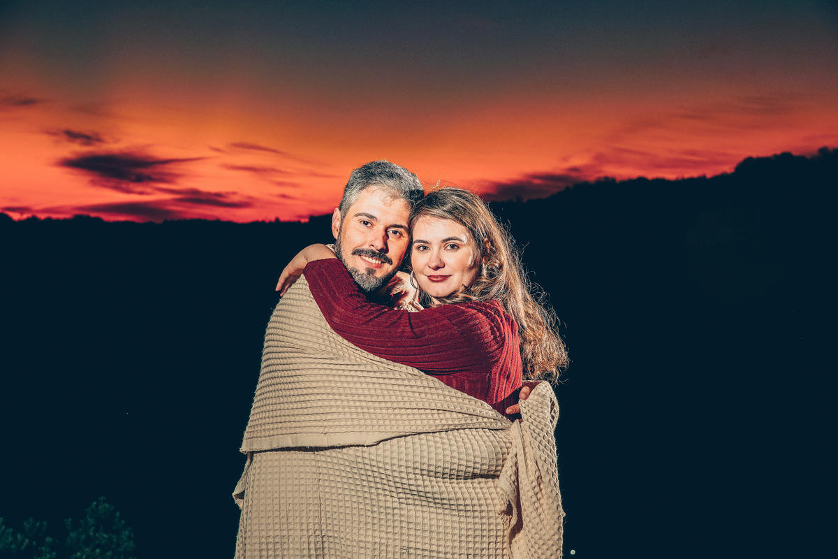 Fotógrafo de casamento em Erechim
Ensaio pré-casamento em Erechim
Fotógrafo para ensaio pré-wedding
Ensaio de noivos ao pôr do sol
Fotografia de casal natural em Erechim
Fotos pré-casamento pôr do sol
Fotógrafo para noivos no interior
Pré-casamento românt