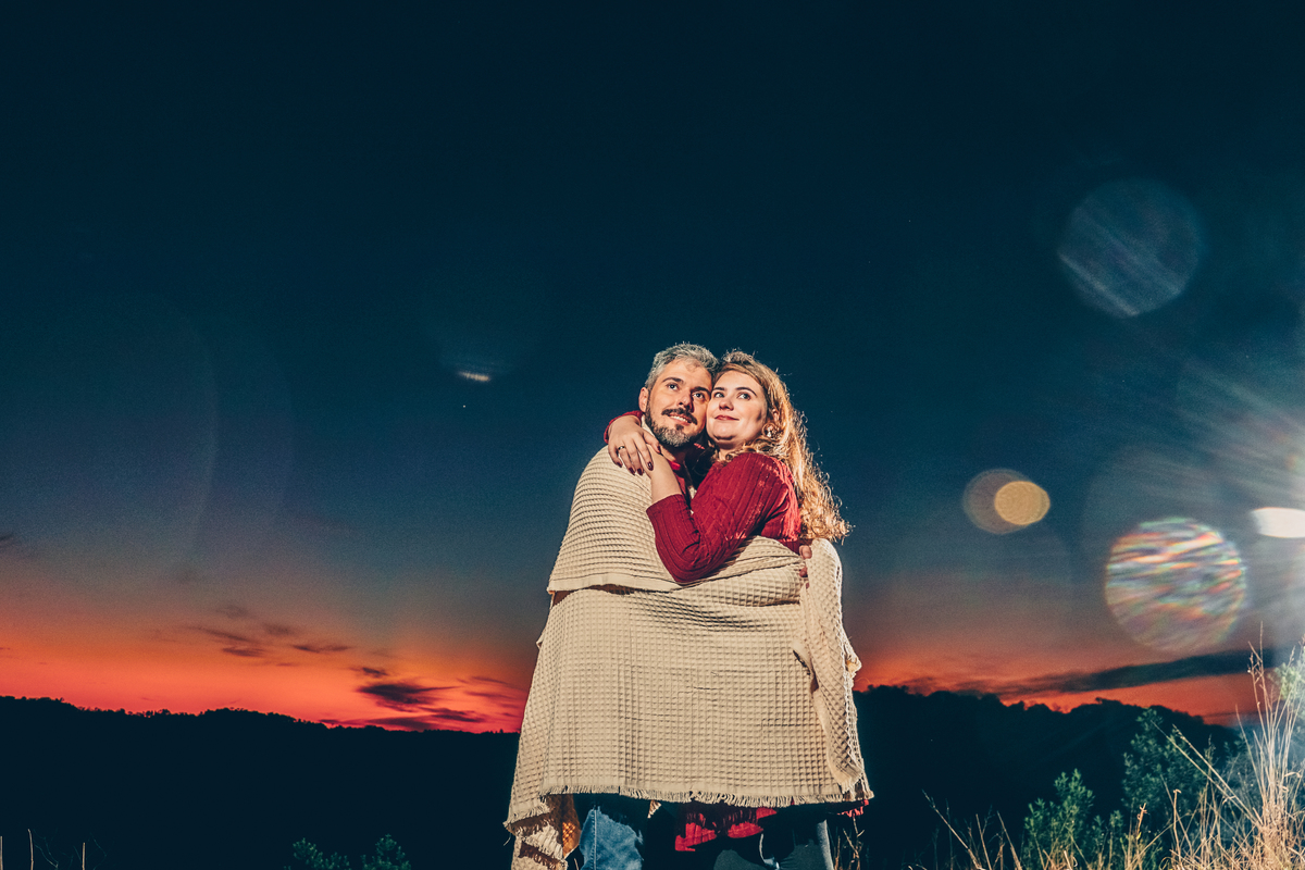 Fotógrafo de casamento em Erechim
Ensaio pré-casamento em Erechim
Fotógrafo para ensaio pré-wedding
Ensaio de noivos ao pôr do sol
Fotografia de casal natural em Erechim
Fotos pré-casamento pôr do sol
Fotógrafo para noivos no interior
Pré-casamento românt