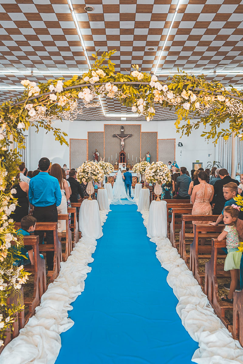 Casamento em São João Urtiga no Rio Grande do Sul. Noivos Miqueli e Túlio. Fotografias Vitor Trombetta.