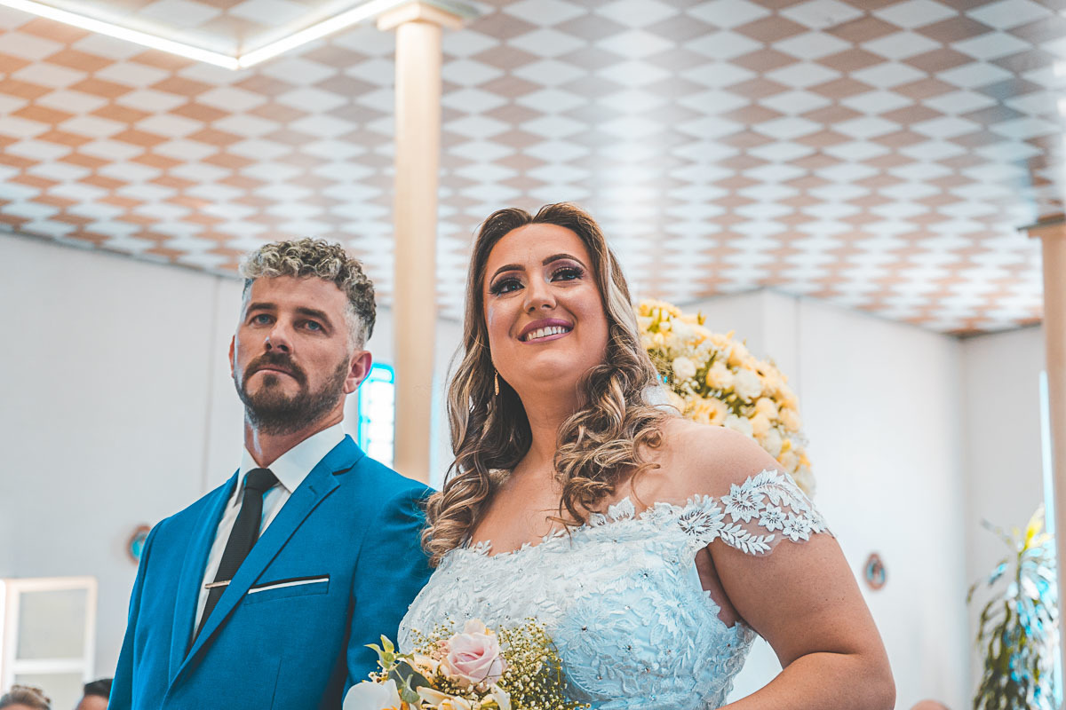 Casamento em São João Urtiga no Rio Grande do Sul. Noivos Miqueli e Túlio. Fotografias Vitor Trombetta.
