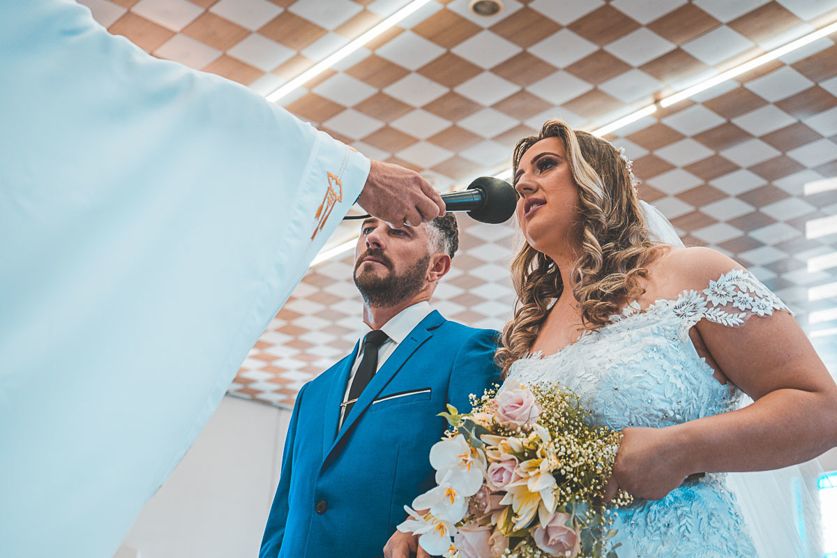 Casamento em São João Urtiga no Rio Grande do Sul. Noivos Miqueli e Túlio. Fotografias Vitor Trombetta.